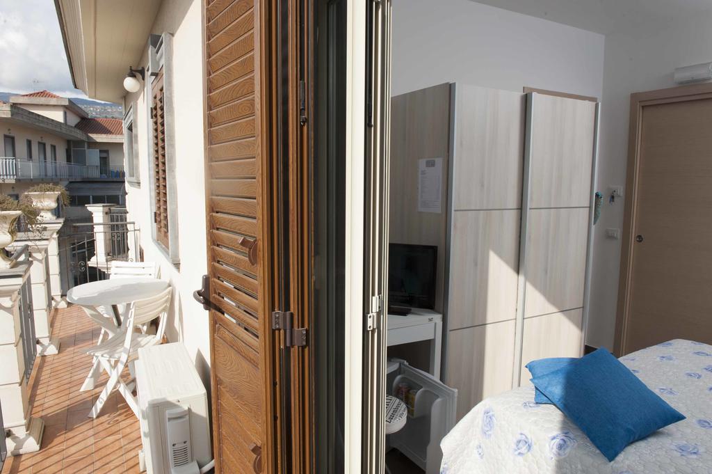 Le Case Di Seba Mascali Exterior foto